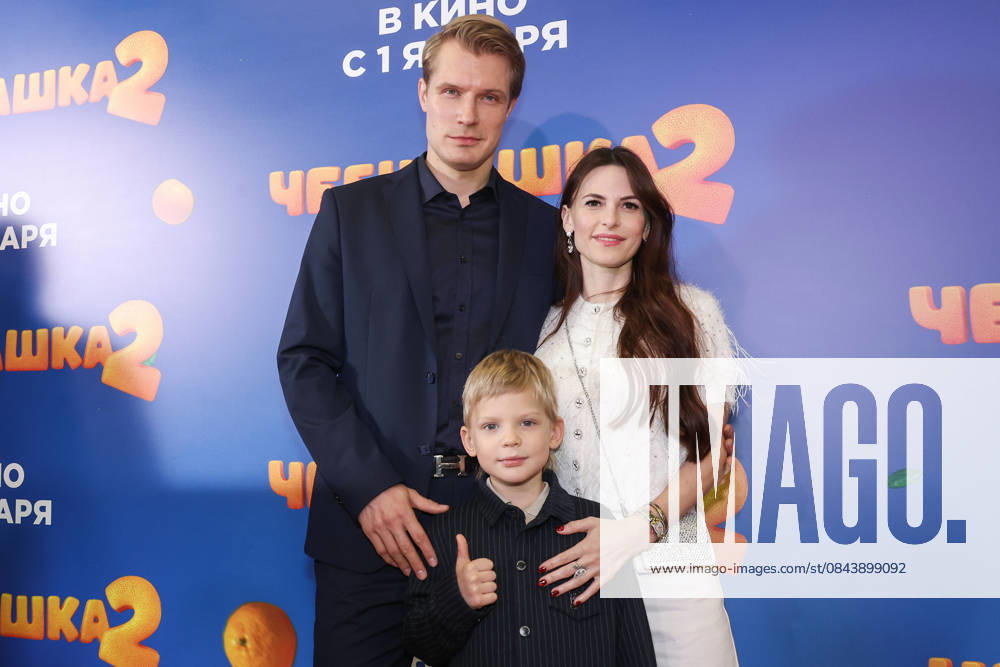 RUSSIA, MOSCOW - DECEMBER 24, 2025: Actor Kirill Zaitsev poses with his wife Anastasia Trubchevskaya and their son on the red carpet during the premiere of the family comedy Cheburashka 2 by Dmitry Dyachenko at the KARO 11 Oktyabr cinema on Novy Arbat Street (New Arbat Avenue). Valery Sharifulin TASS 86692827