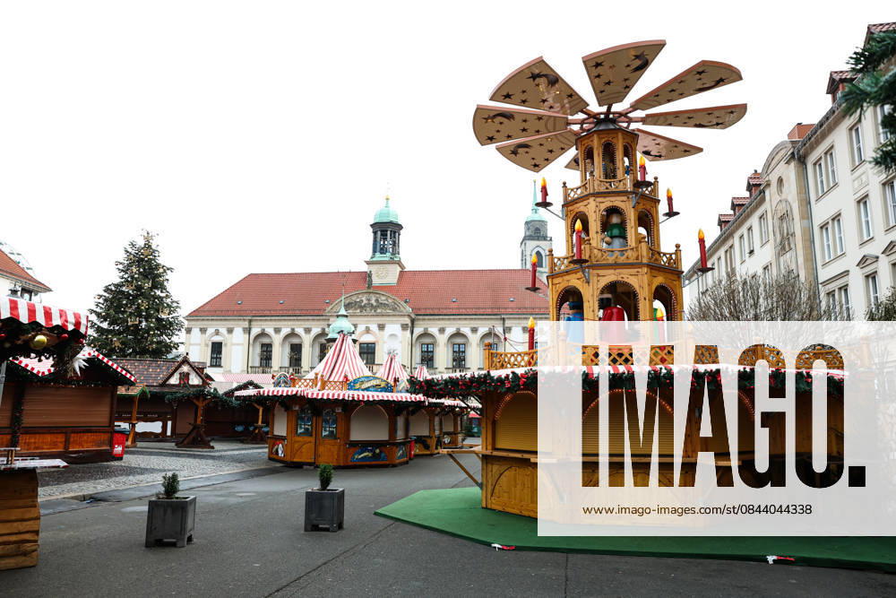 The Christmas market will remain closed on Saturday Commemorative event in Magdeburg Saxony Anhalt , Churches and state capital invite you to a memorial service in St. Johns Church on December 20 The ecumenical service begins at 11 a.m. The attack on the Magdeburg Christmas market will be the first anniversary in the state capital on December 20, 2025