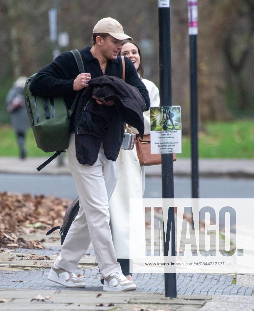 Adam Peaty and Holly Ramsay 29 12 2025 Adam Peaty and new wife, Holly, leave London for their honeymoon. .They left Gordon Ramsay’s Wandsworh home after their Christmas wedding.
