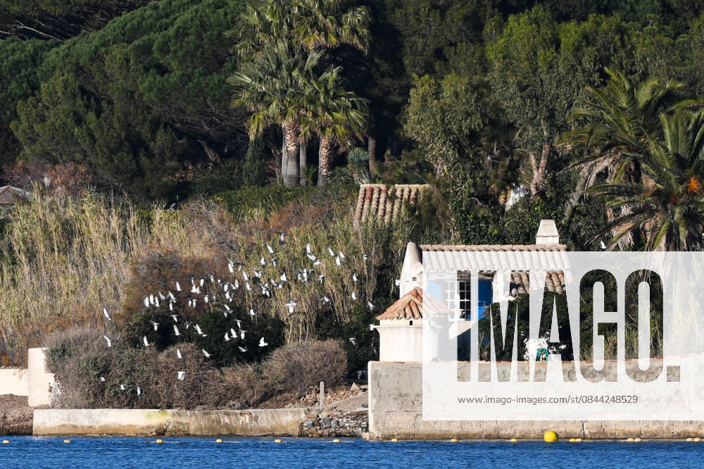 ‘La Madrague’ The Iconic Seafront Villa of Brigitte Bardot - Saint-Tropez ‘La Madrague’, the iconic seafront villa of Brigitte Bardot, in Saint Tropez, France, on December 30, 2025. Photo by Florian Poitout ABACAPRESS.COM Saint Tropez France