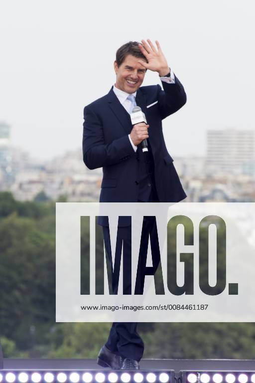 Mission Impossible - Fallout Premiere in Paris Tom Cruise CELEBRITES : Avant Premiere Fall Out - Mission Impossible - Paris - 12 07 2018 JBAutissier Panoramic