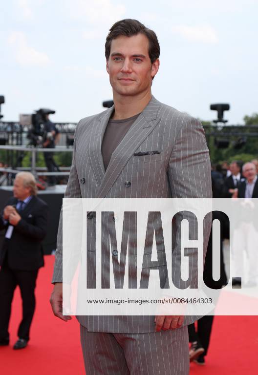 Henry Cavill attends the world premiere of the film Mission: Impossible - Fallout in Paris on July 12, 2018. PAR20180712011 DAVIDxSILPA