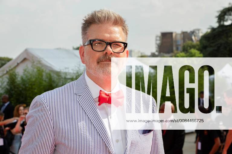 Tapis rouge de l avant-premiere mondiale du film Mission Impossible: Fallout . Christophe McQuarrie. Mission: Impossible. Fallout premiere in Paris in front of the Eiffel Tower. 228431 2018-07-12 Trocadero Paris France