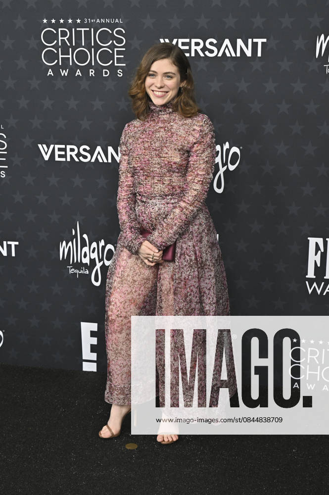 Sophia Lillis at the 31 Critics Choice Awards 2026 at the Barker Hangar Santa Monica, 04 01 2026 Foto:xD.xStarbuckx xFuturexImagex critics_choice_6172