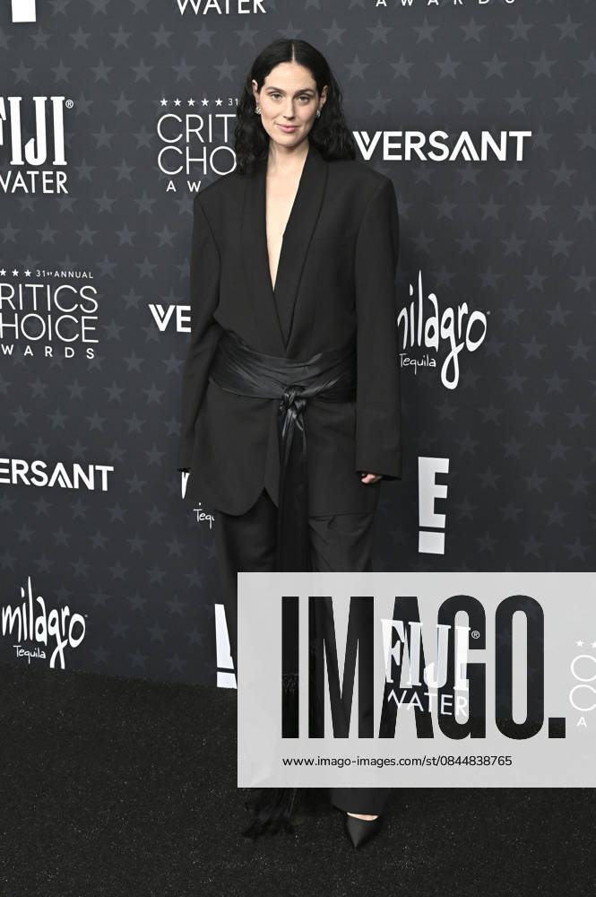 Eva Victor at the 31 Critics Choice Awards 2026 at the Barker Hangar Santa Monica, 04 01 2026 Foto:xD.xStarbuckx xFuturexImagex critics_choice_6183