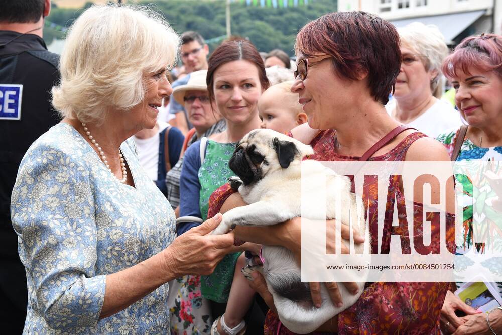 . 16 07 2018. Fowey, United Kingdom. Prince Charles the Duchess of Cornwall visit Cornwall. The Duke and Duchess of Cornwall visit the celebration of Fowey festival meeting local businesses, representatives from Fowey gig club and members of the RNLI on Fowey Quay. xAndrewxParsonsx xi-Imagesx IIM-18220-0006