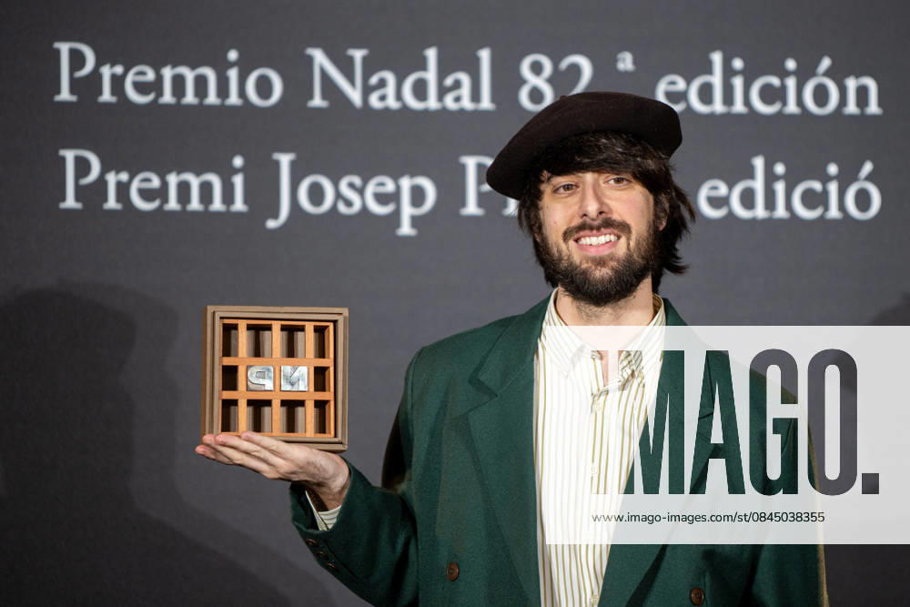 82nd Nadal Novel Prize and 58th Josep Pla Prize for prose in Catalan The writer David Uclés wins the 82nd Nadal Prize with La ciudad de las luces muertas during the ceremony of the 82nd Nadal Novel Prize and the 58th Josep Pla Prize for prose in Catalan, at the Hotel Palace, on January 6, 2026, in Barcelona, Catalonia Spain The Nadal Prize for novels and the 58th Josep Pla Prize for prose in Catalan will be awarded on the night of Epiphany, with a prize of 30,000 euros for the first and 10,000 euros for the second 06 JANUARY 2026 Lorena Sopê Barcelona Catalunya Catalunya Barcelona Catalunya Spain