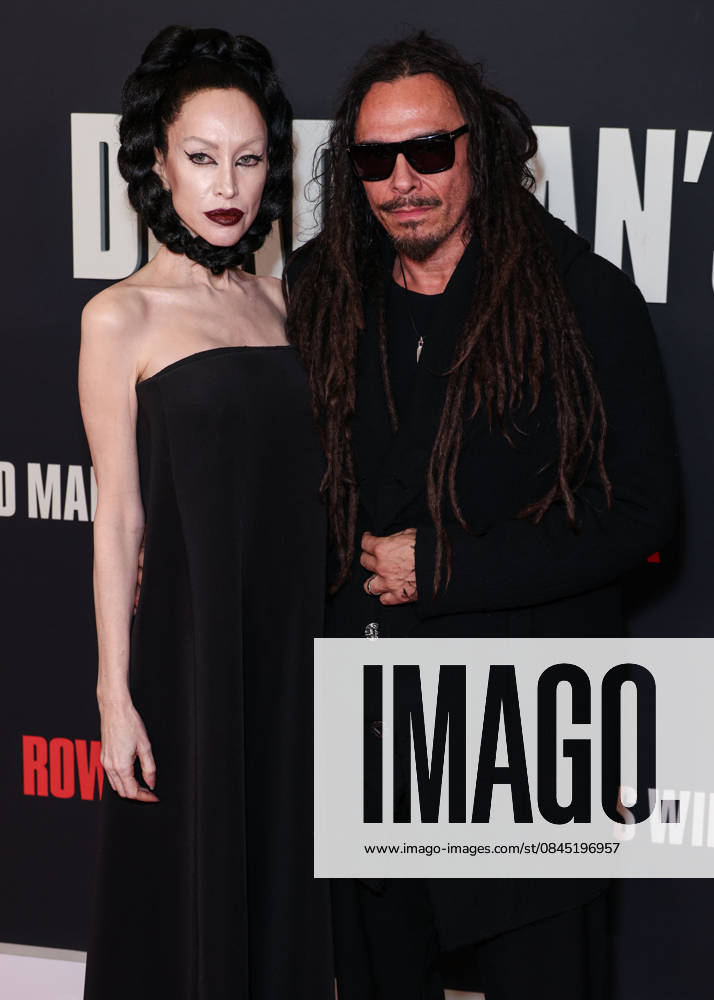 Los Angeles Premiere Of Row K Entertainment s Dead Man s Wire LOS ANGELES, CALIFORNIA, USA - JANUARY 07: Evis Xheneti Shaffer and husband James Shaffer of American nu metal band Korn arrive at the Los Angeles Premiere Of Row K Entertainment s Dead Man s Wire held at AMC The Grove 14 on January 7, 2026 in Los Angeles, California, United States., Credit:Xavier Collin Avalon United States, California, Los Angeles, AMC The Grove 14