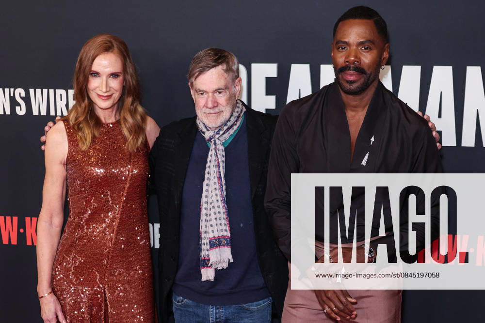 Los Angeles Premiere Of Row K Entertainment s Dead Man s Wire LOS ANGELES, CALIFORNIA, USA - JANUARY 07: American actress Kelly Lynch, American filmmaker, photographer, painter, and musician Gus Van Sant and American actor, playwright, director, and producer Colman Domingo arrive at the Los Angeles Premiere Of Row K Entertainment s Dead Man s Wire held at AMC The Grove 14 on January 7, 2026 in Los Angeles, California, United States., Credit:Xavier Collin Avalon United States, California, Los Angeles, AMC The Grove 14