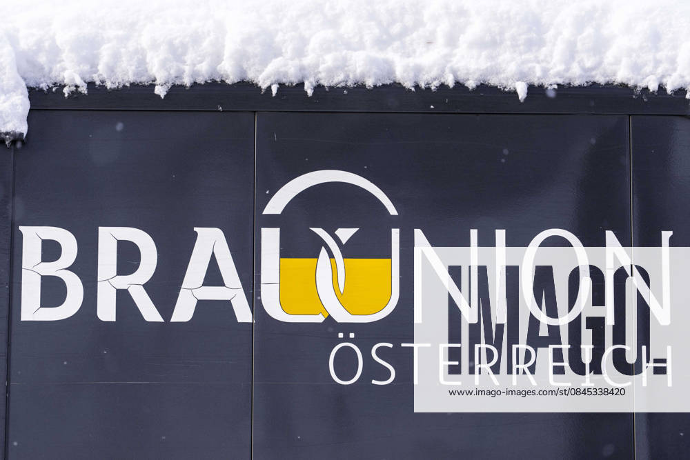 Bild zeigt einen Brauunion Oesterreich Schriftzug during the Zauchensee Impressionen at ZAUCHENSEE on January 11, 2026 at Zauchensee, AUSTRIA, SALZBURG. ZAUCHENSEE, AUSTRIA JANUARY 11: picture shows a Brau Union Oesterreich lettering during Zauchensee impressions on January 11, 2026 in Zauchensee, Salzburg, Austria.