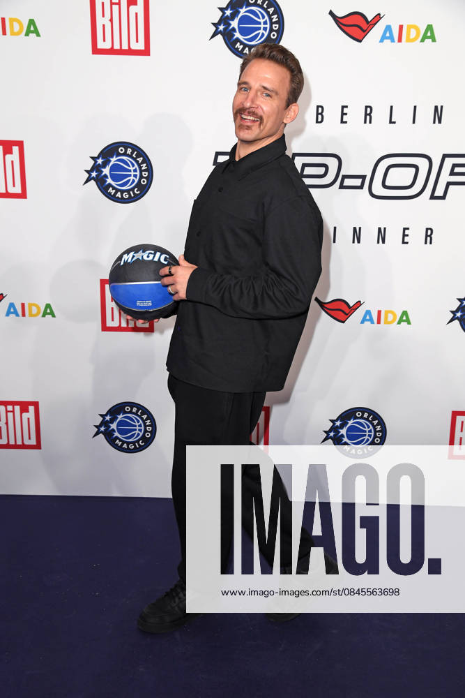 Heiko Schaffartzik arriving at the NBA TIP OFF DINNER at the Axel Springer Tower in Berlin on 14 01 2026