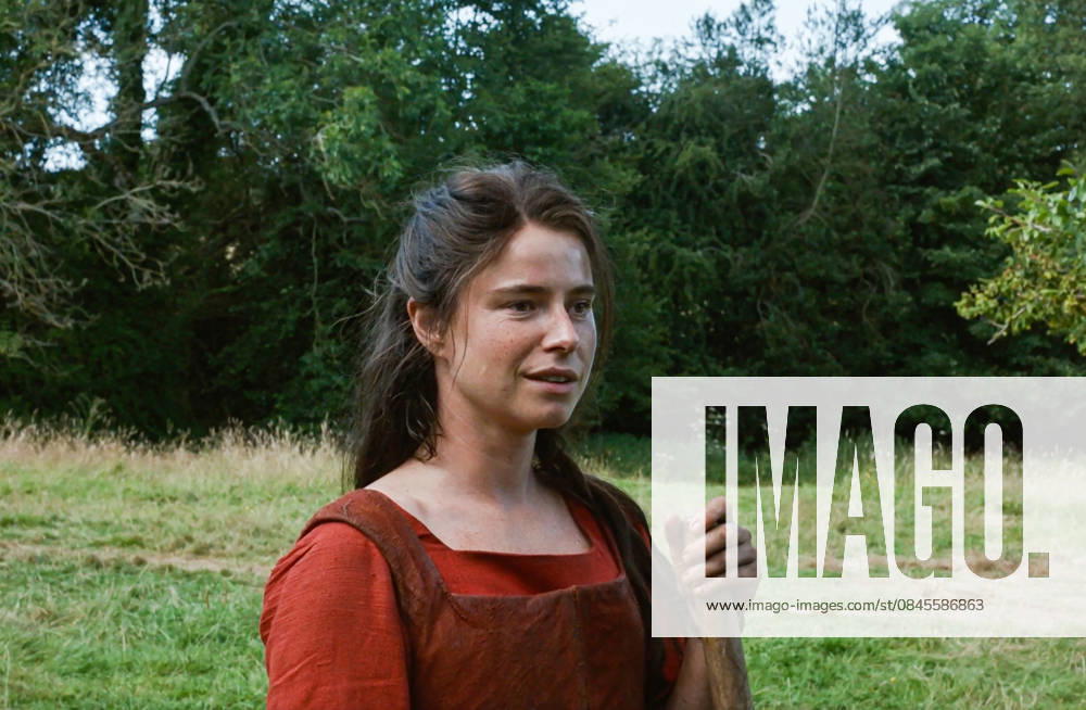 Jessie Buckley UK. Jessie Buckley in the (C)Focus Features new film : Hamnet (2025). Plot: A powerful story of love and loss that inspired the creation of Shakespeare s timeless masterpiece, Hamlet. LMK110-J11535-140126 Supplied by LMKMEDIA. Editorial Only. Landmark Media is not the copyright owner of these Film or TV stills but provides a service only for recognised Media outlets.