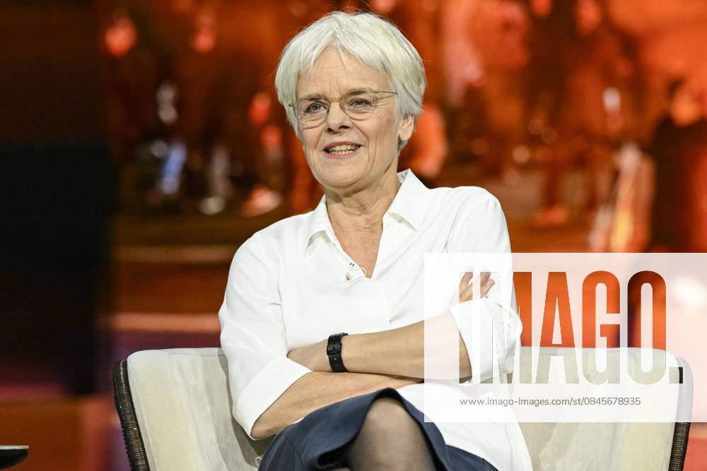 Ulrike Herrmann journalist 01 26 her Ulrike Herrmann on January 14, 2026 in Markus Lanz , ZDF TV television talk show talk show Germany german german woman journalism author taz tageszeitung business expert business journalist german female journalist journalism cross half sitting talking arms crossed folded