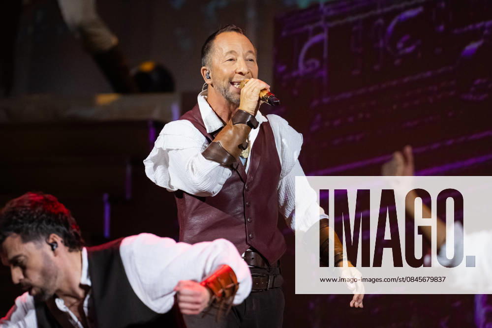 DJ BoBo, Europa Park Arena, The Great Adventure, concert, January 15, Europa Park Rust, Eurodance, live show, spectacular stage, lighting effects, dancers, choreography, hits, fans, sold out, tour start, multimedia show, VR experience,