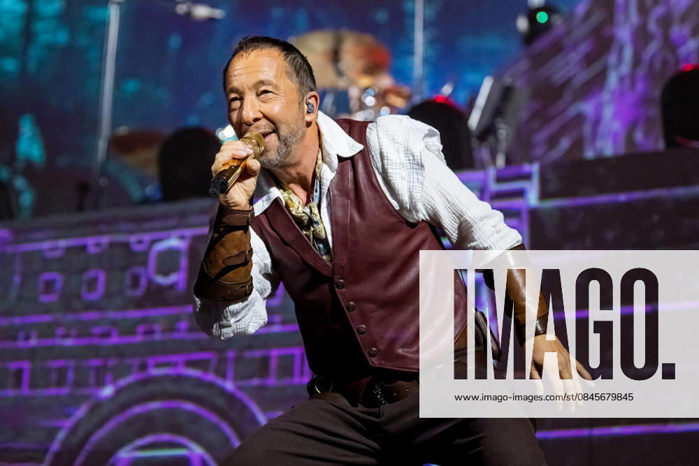 DJ BoBo, Europa Park Arena, The Great Adventure, concert, January 15, Europa Park Rust, Eurodance, live show, spectacular stage, lighting effects, dancers, choreography, hits, fans, sold out, tour start, multimedia show, VR experience,