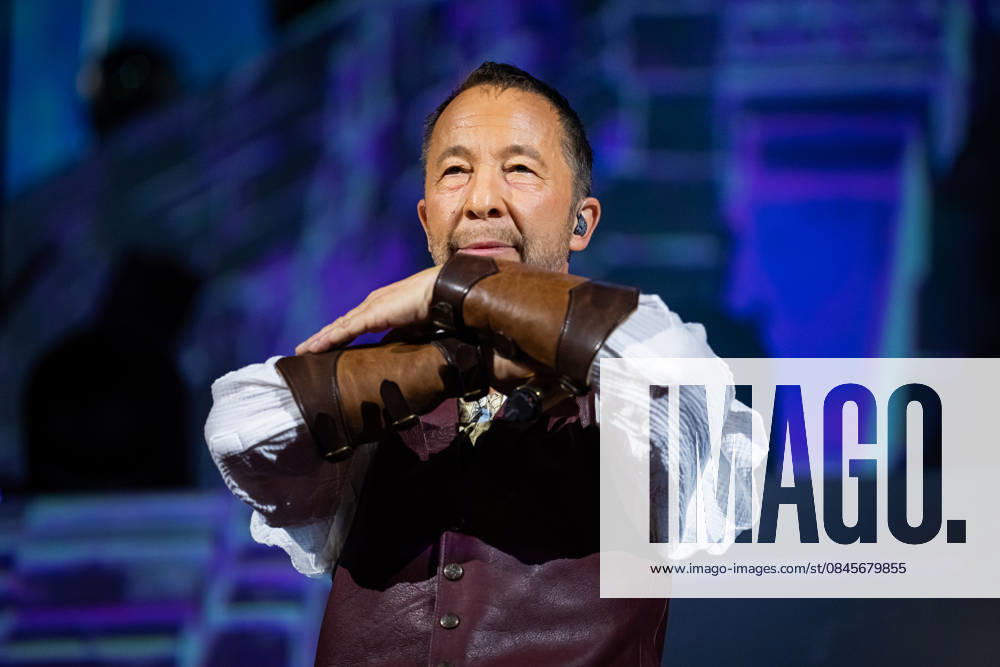 DJ BoBo, Europa Park Arena, The Great Adventure, concert, January 15, Europa Park Rust, Eurodance, live show, spectacular stage, lighting effects, dancers, choreography, hits, fans, sold out, tour start, multimedia show, VR experience,