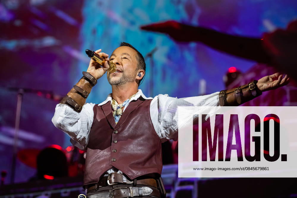 DJ BoBo, Europa Park Arena, The Great Adventure, concert, January 15, Europa Park Rust, Eurodance, live show, spectacular stage, lighting effects, dancers, choreography, hits, fans, sold out, tour start, multimedia show, VR experience,