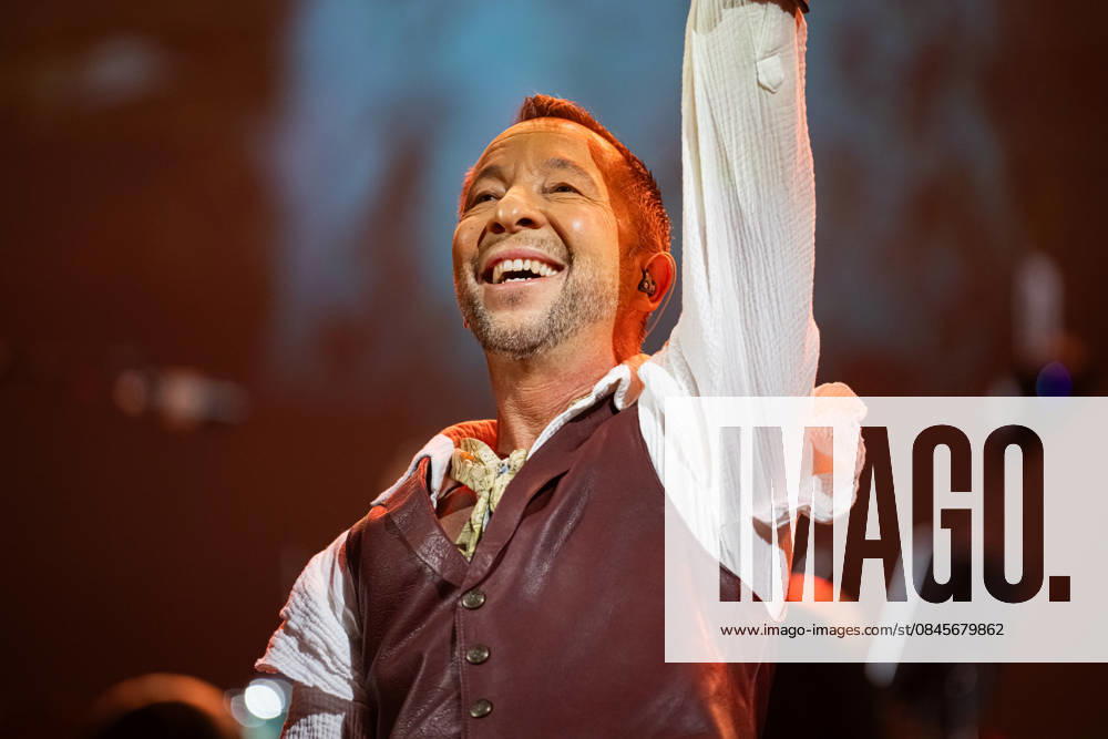 DJ BoBo, Europa Park Arena, The Great Adventure, concert, January 15, Europa Park Rust, Eurodance, live show, spectacular stage, lighting effects, dancers, choreography, hits, fans, sold out, tour start, multimedia show, VR experience,