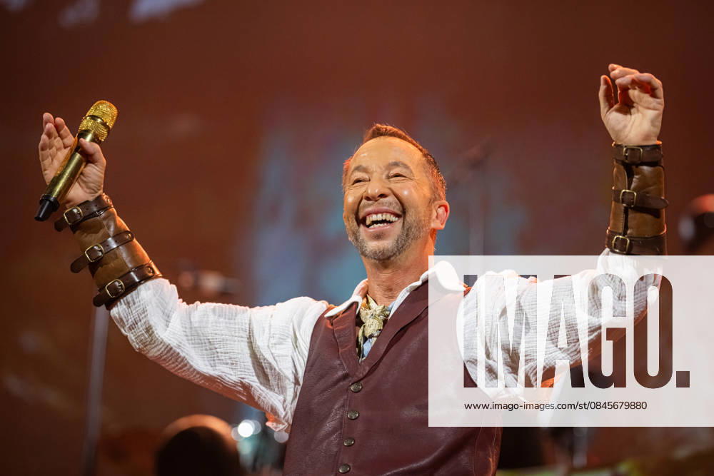 DJ BoBo, Europa Park Arena, The Great Adventure, concert, January 15, Europa Park Rust, Eurodance, live show, spectacular stage, lighting effects, dancers, choreography, hits, fans, sold out, tour start, multimedia show, VR experience,