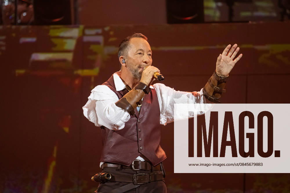 DJ BoBo, Europa Park Arena, The Great Adventure, concert, January 15, Europa Park Rust, Eurodance, live show, spectacular stage, lighting effects, dancers, choreography, hits, fans, sold out, tour start, multimedia show, VR experience,