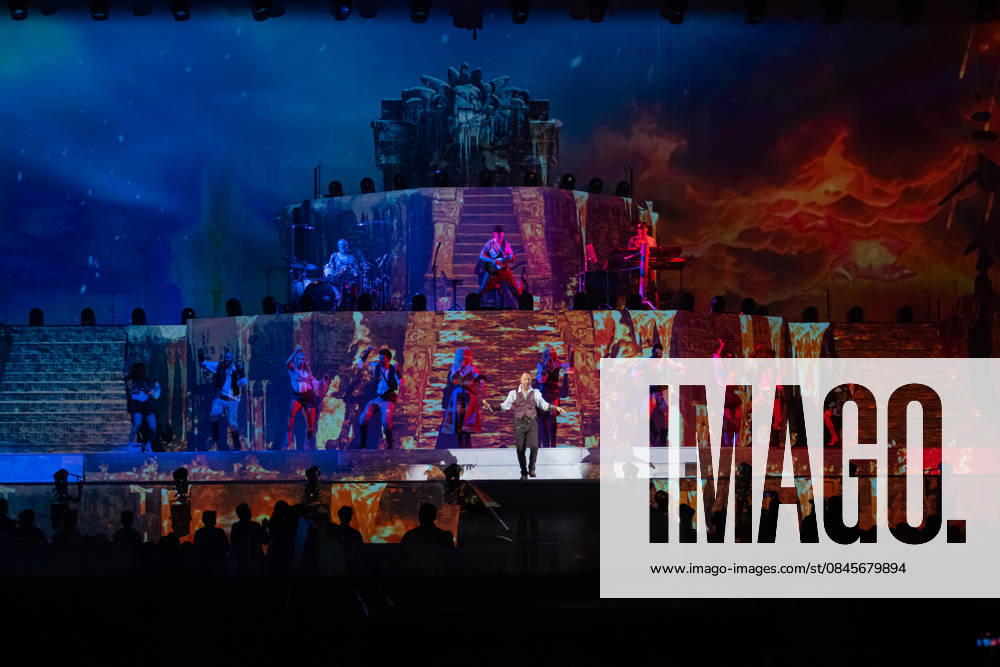 DJ BoBo, Europa Park Arena, The Great Adventure, concert, January 15, Europa Park Rust, Eurodance, live show, spectacular stage, lighting effects, dancers, choreography, hits, fans, sold out, tour start, multimedia show, VR experience,