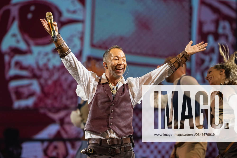 DJ BoBo, Europa Park Arena, The Great Adventure, concert, January 15, Europa Park Rust, Eurodance, live show, spectacular stage, lighting effects, dancers, choreography, hits, fans, sold out, tour start, multimedia show, VR experience,