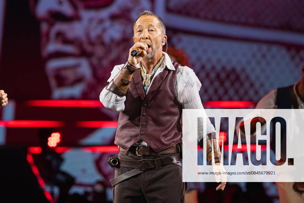 DJ BoBo, Europa Park Arena, The Great Adventure, concert, January 15, Europa Park Rust, Eurodance, live show, spectacular stage, lighting effects, dancers, choreography, hits, fans, sold out, tour start, multimedia show, VR experience,