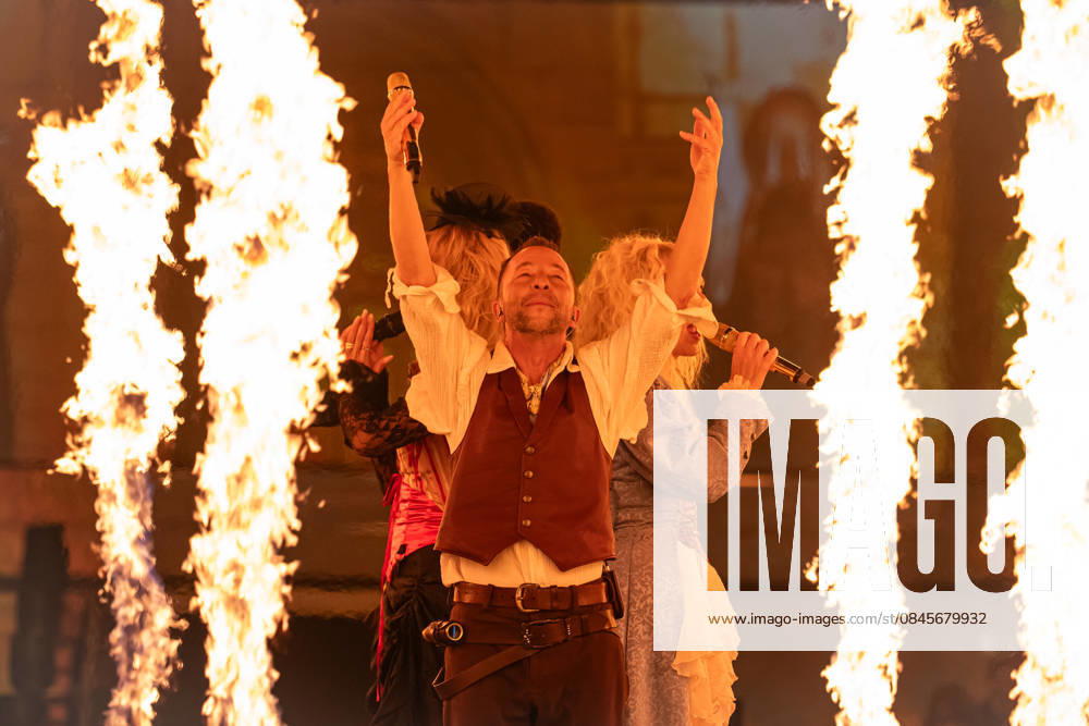 DJ BoBo, Europa Park Arena, The Great Adventure, concert, January 15, Europa Park Rust, Eurodance, live show, spectacular stage, lighting effects, dancers, choreography, hits, fans, sold out, tour start, multimedia show, VR experience,
