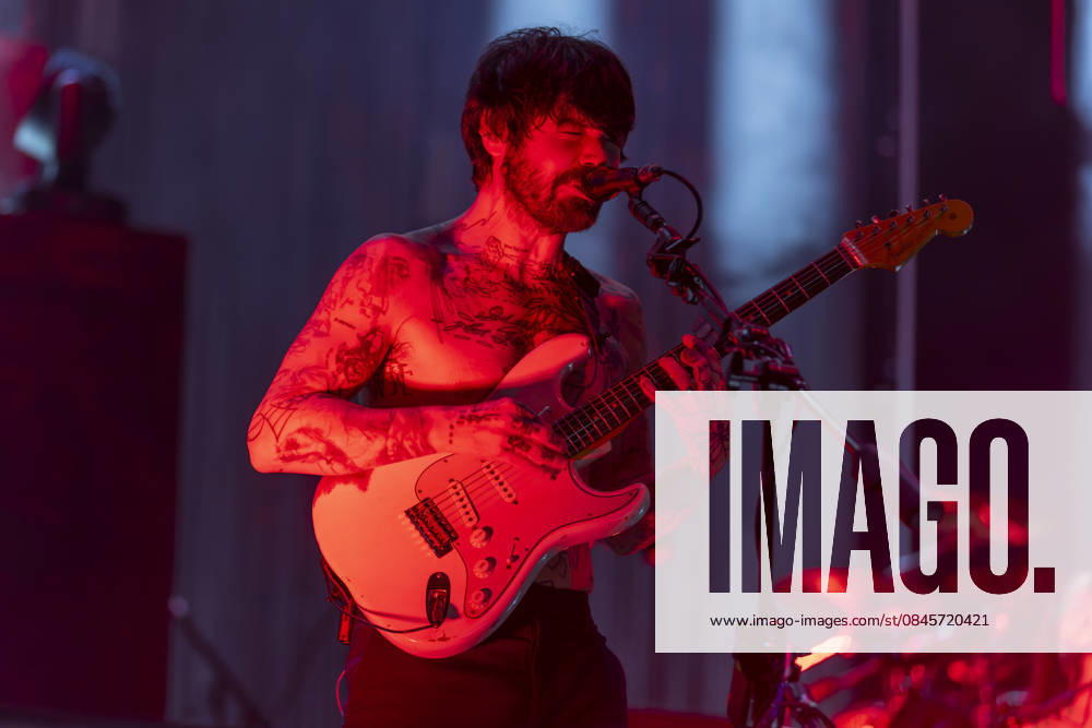 Biffy Clyro perform at Co-Op Live Simon Neil of Biffy Clyro performs at Co-Op Live, Manchester, England, 17th January 2026, Credit:Mike Gray Avalon