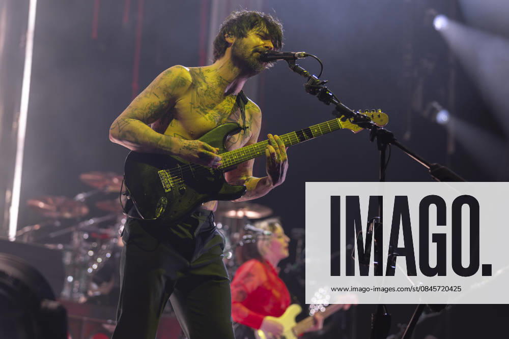 Biffy Clyro perform at Co-Op Live Simon Neil of Biffy Clyro performs at Co-Op Live, Manchester, England, 17th January 2026, Credit:Mike Gray Avalon