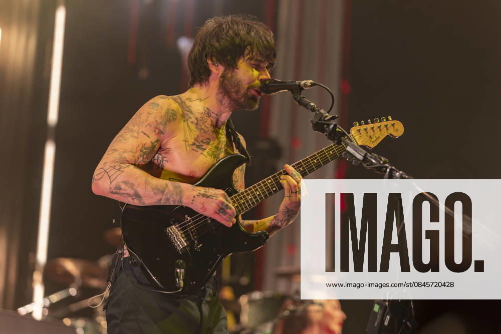 Biffy Clyro perform at Co-Op Live Simon Neil of Biffy Clyro performs at Co-Op Live, Manchester, England, 17th January 2026, Credit:Mike Gray Avalon