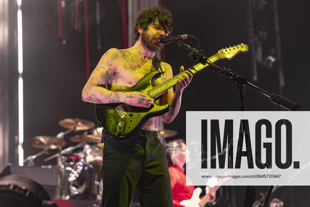 Biffy Clyro perform at Co-Op Live Simon Neil of Biffy Clyro performs at Co-Op Live, Manchester, England, 17th January 2026, Credit:Mike Gray Avalon