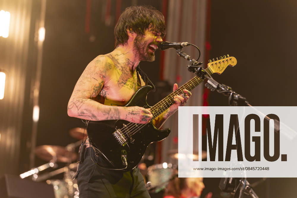 Biffy Clyro perform at Co-Op Live Simon Neil of Biffy Clyro performs at Co-Op Live, Manchester, England, 17th January 2026, Credit:Mike Gray Avalon