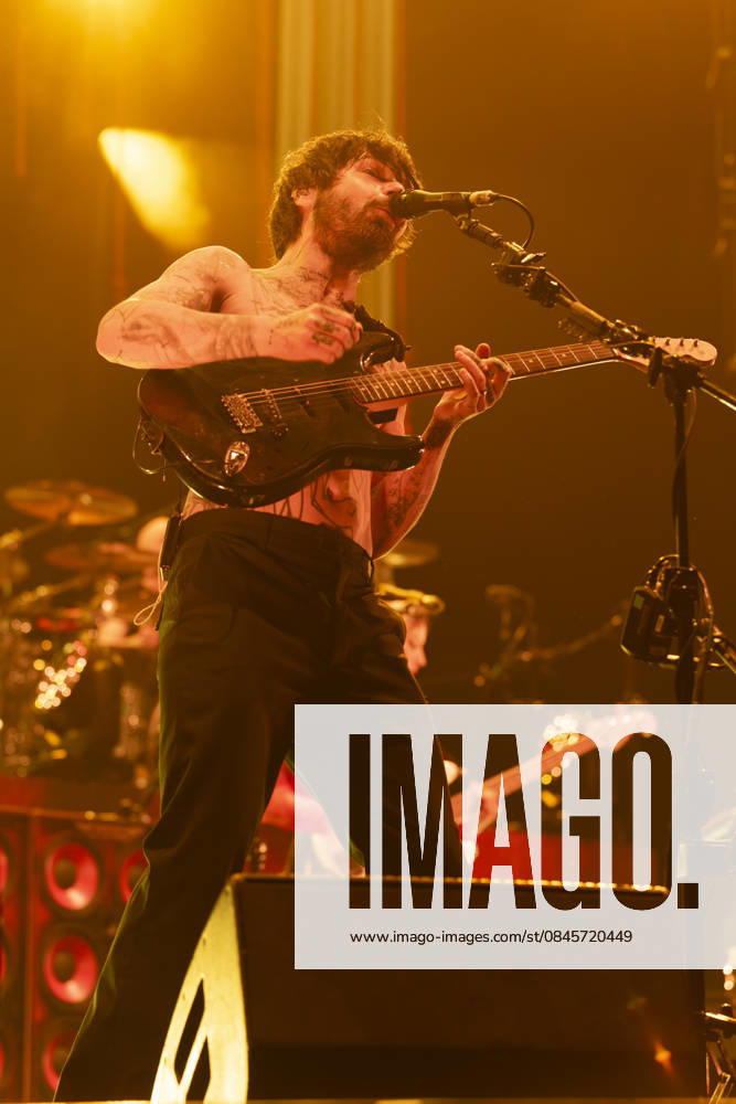Biffy Clyro perform at Co-Op Live Simon Neil of Biffy Clyro performs at Co-Op Live, Manchester, England, 17th January 2026, Credit:Mike Gray Avalon