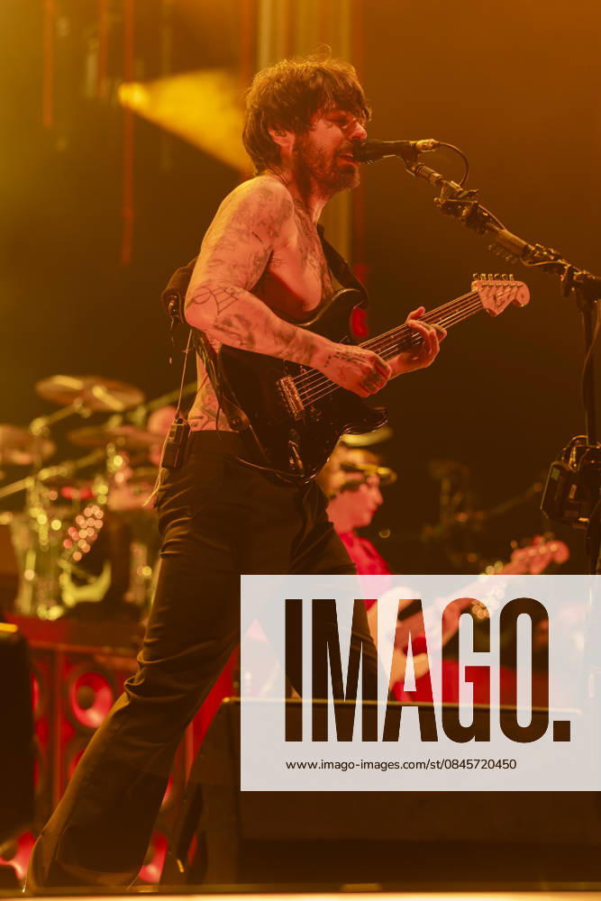Biffy Clyro perform at Co-Op Live Simon Neil of Biffy Clyro performs at Co-Op Live, Manchester, England, 17th January 2026, Credit:Mike Gray Avalon