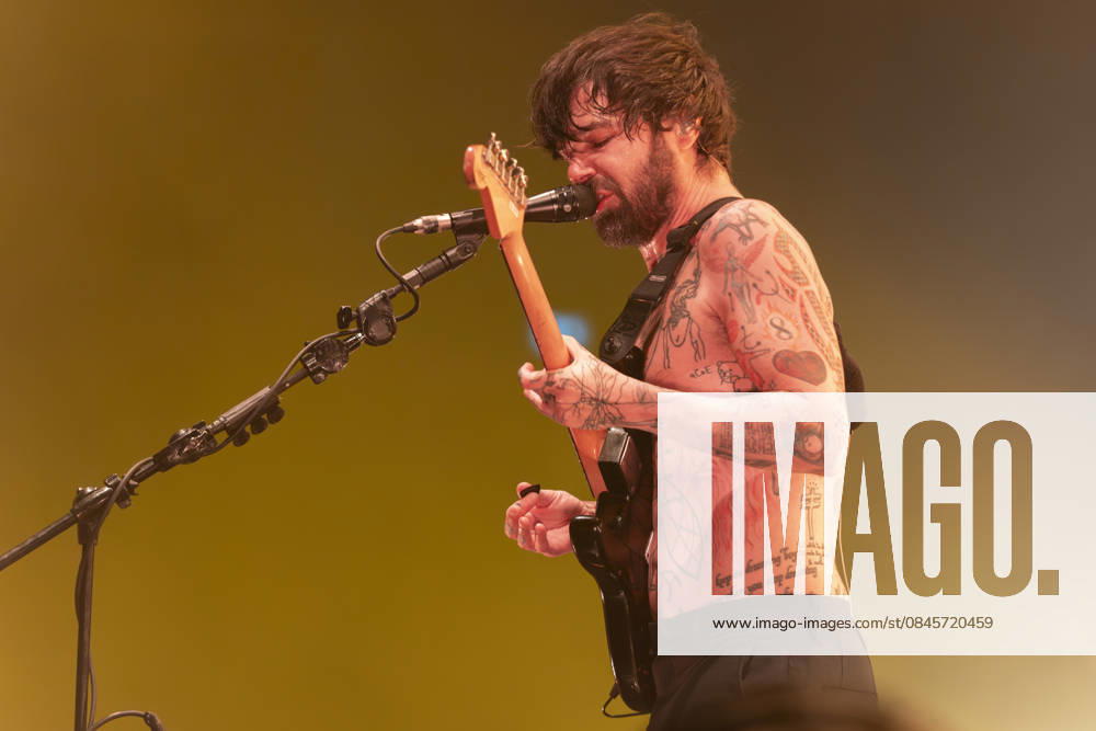 Biffy Clyro perform at Co-Op Live Simon Neil of Biffy Clyro performs at Co-Op Live, Manchester, England, 17th January 2026, Credit:Mike Gray Avalon