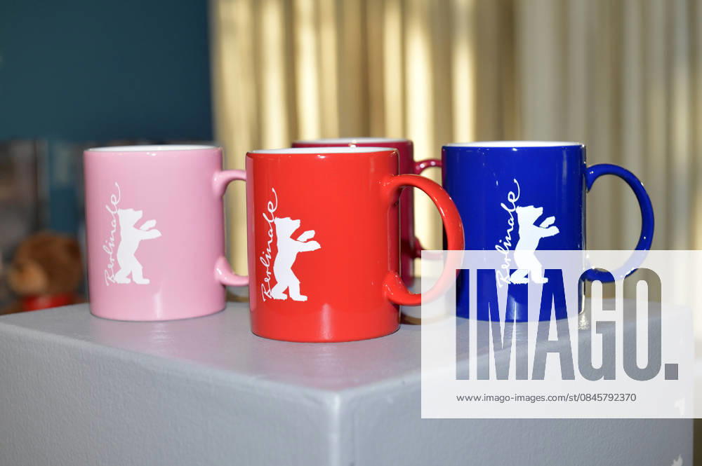 Presentation of the merchandise items before the program press conference of the Berlinale 2026 76 Berlin International Film Festival at the Akademie der Künste Berlin, 20 01 2026 Foto:xM.xBehrensx xFuturexImagex berlinale_pk_6105