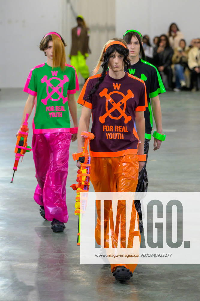 PFW - Walter Van Beirendonck Runway Model walks the runway during the Walter Van Beirendonck Menswear Fall Winter 2026-2027 show as part of Paris Fashion Week on January 21, 2026 in Paris, France. Photo by Jana Call me J ABACAPRESS.COM Paris Ile de France France