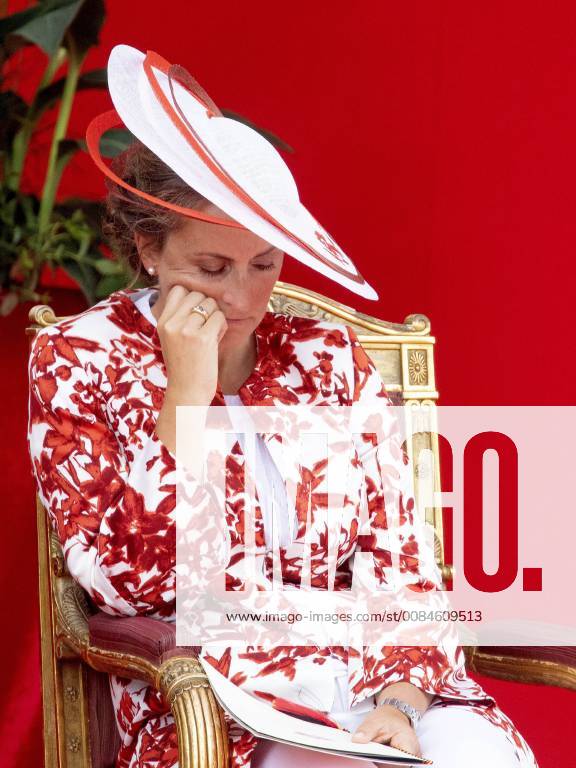 Entertainment Themen der Woche KW29 21-07-2018 Parade Belgium royal family during the traditional military parade in front of the Royal Palace on Belgian national day in Brussels. Princess Claire