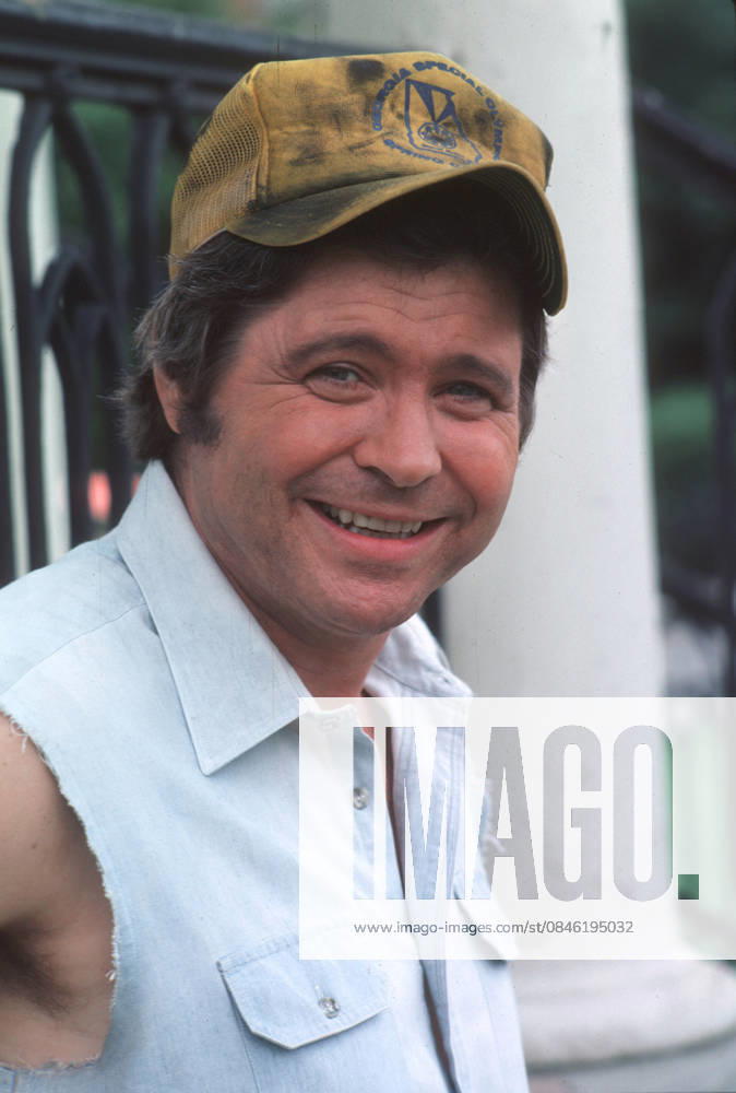 Dukes of Hazzard Ben Jones 1983 CBS
