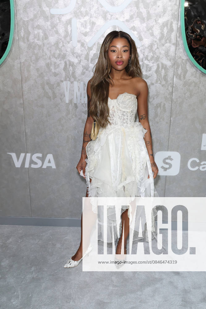 Warner Music Group Grammy Awards Party 2026 Maya J an at the Warner Music Group Grammy Awards Party 2026 (68th Annual Grammy Awards) held at 6400 Sunset Boulevard on January 29, 2026 in Hollywood, Los Angeles, California, United States., Credit:Xavier Collin Avalon USA, California, Hollywood