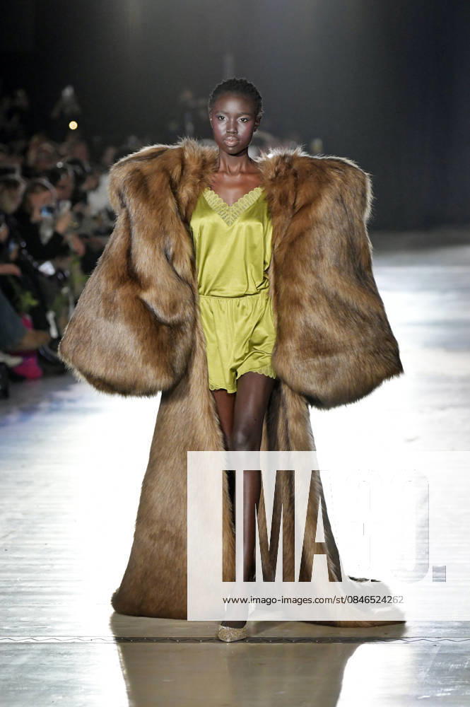 Model at the Kilian Kerner Fashion Show at Berlin Fashion Week A W 2026 at NLND Neuland Berlin Berlin, 30 01 2026 Foto:xM.xBehrensx xFuturexImagex kerner_6148