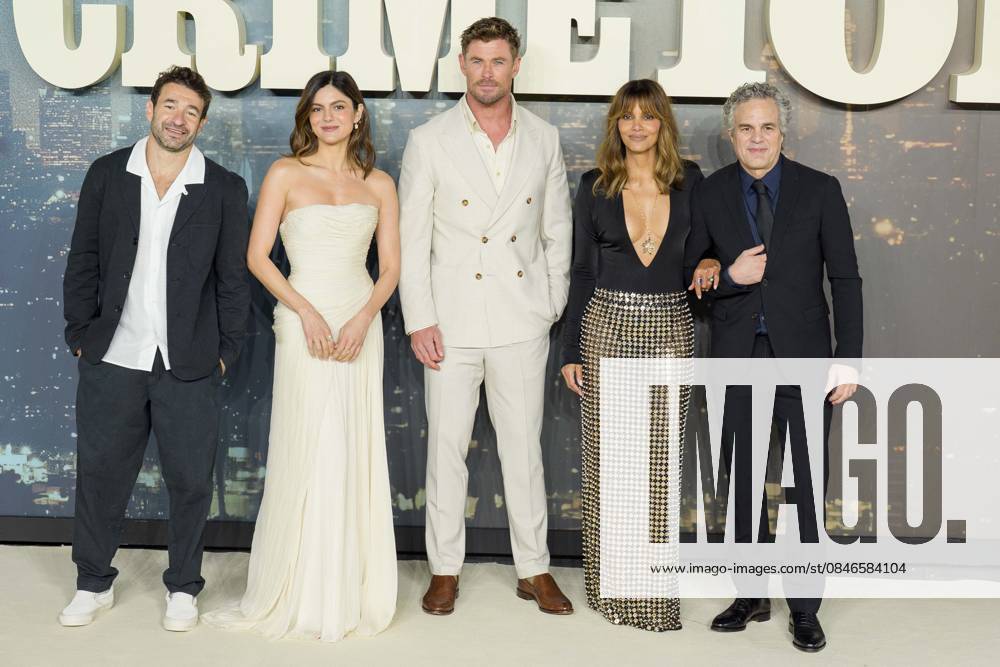 Crime 101 European Film Premiere Director Bart Layton, Monica Barbaro, Chris Hemsworth, Halle Berry and Mark Ruffalo attend the Crime101 European gala screening premiere at the Odeon Luxe cinema, Leicester Square, London. 28th January 2026.