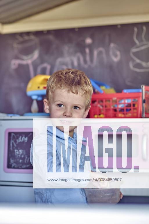 Portrait of boy playing in playhouse model released Symbolfoto property released BEF00159