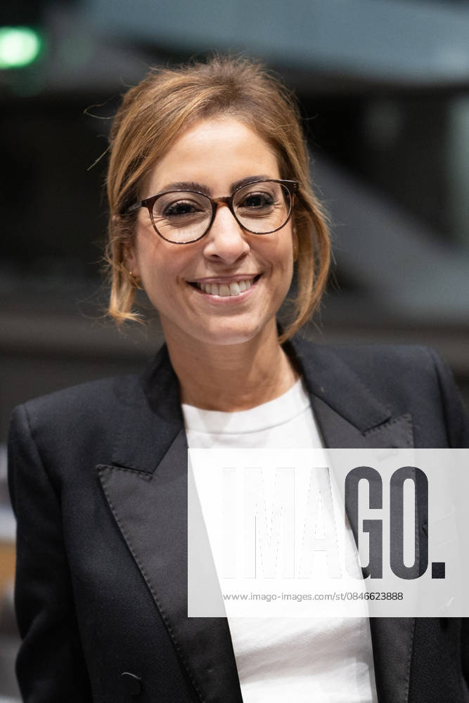 Lea Salame hearing at the National Assembly - Paris French journalist Lea Salame arrives for a hearing before the Commission d Enquete sur l Audiovisuel Public (Public broadcasting inquiry commission) at the National Assembly in Paris on February 2, 2026. Photo by Raphael Lafargue ABACAPRESS.COM Paris France
