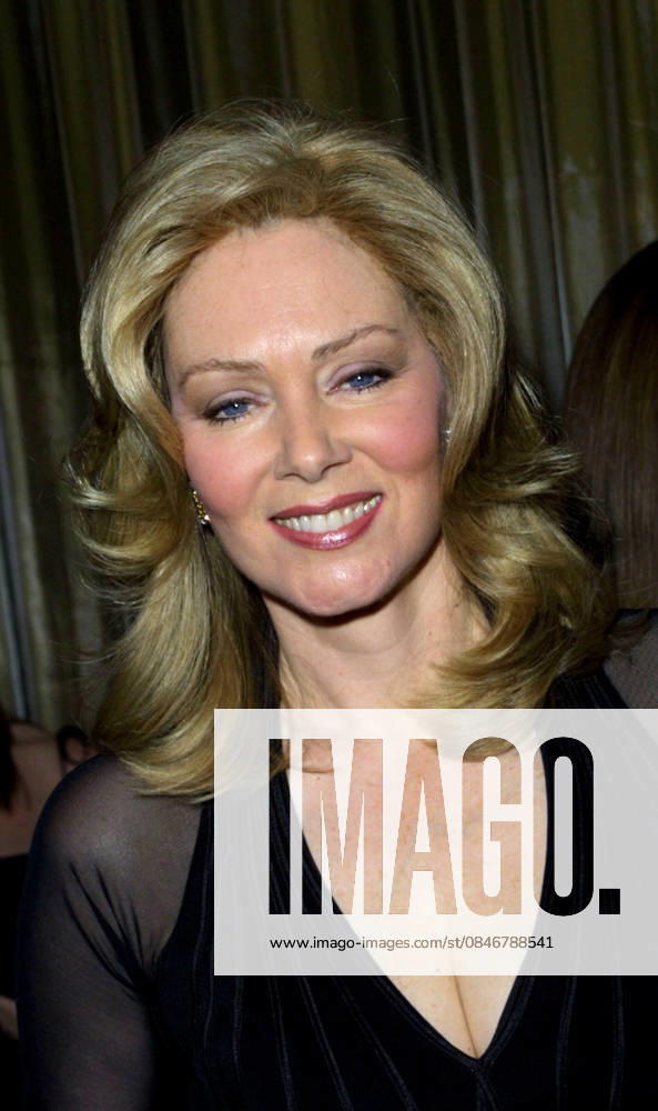 The Help Group s Teddy Bear Ball - 6th Annual Jean Smart Regent Beverly Wilshire Hotel in Beverly Hills, CA 12 8 02
