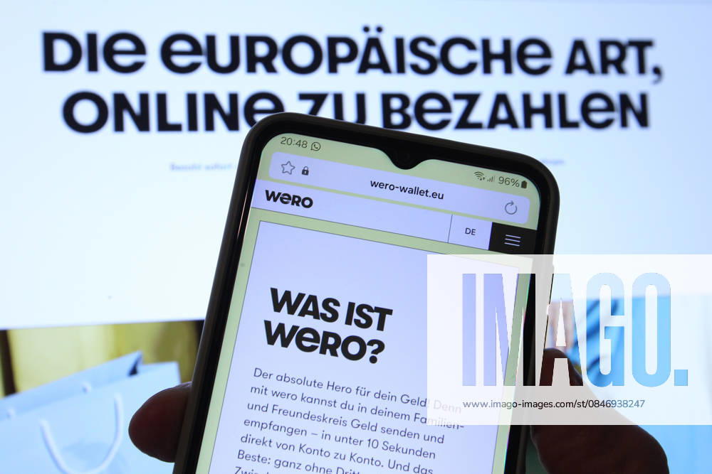 The app from the Wero payment service was accessed on a smartphone and a laptop Symbol image Symbol photo Schnelsen Hamburg
