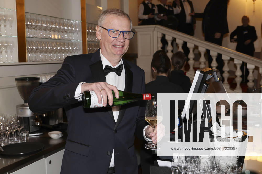 Günther Jauch at the 18 SemperOperaball 2026 in the Semper Opera Dresden, 06 02 2026 Foto:xM.xWehnertx xFuturexImagex semperopernball_6404
