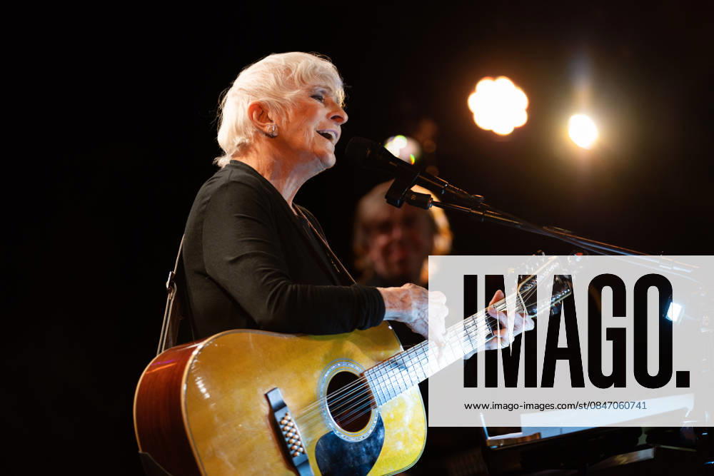 Grammy-winning singer-songwriter JUDY COLLINS, 86, performs for a sold-out audience in Natick, Massachusetts. With a music career spanning more than six decades, Collins rose to international fame with her Grammy-winning hit Both Sides, Now and later recorded the Stephen Sondheim classic Send In The Clowns. Natick USA - ZUMAs379 20260207_znp_s379_003