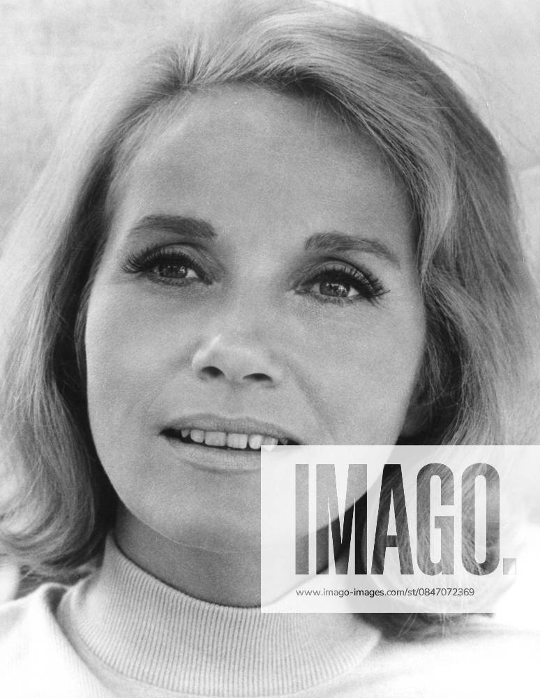 Eva Marie Saint circa 1964